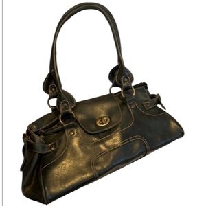 Vintage purse black leather shoulder bag medium size zipper pocketbook